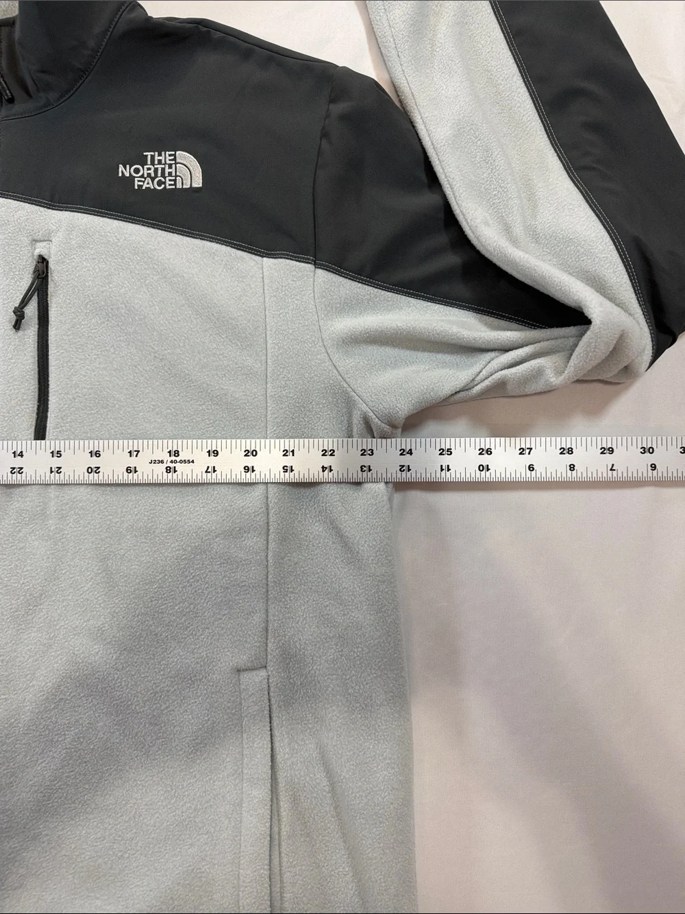 The North Face Men’s Black & Light Gray Hybrid Fleece Jacket Size XL
